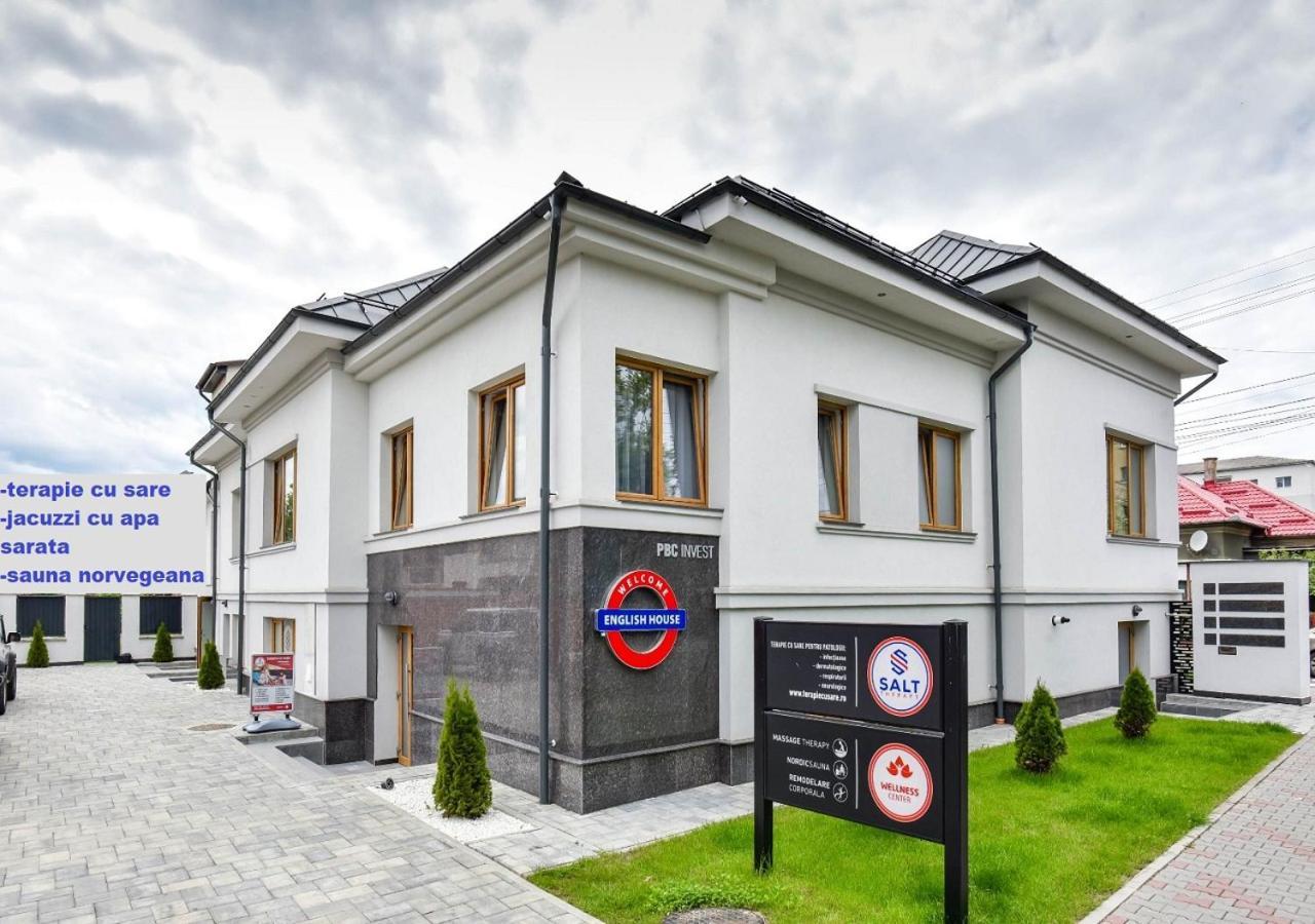 English House Bistrita  Bagian luar foto